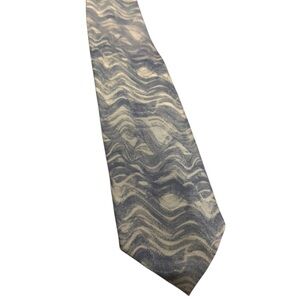Gucci Silk Tie Gray Gold Abstract Pattern Designer Luxury Italy Necktie